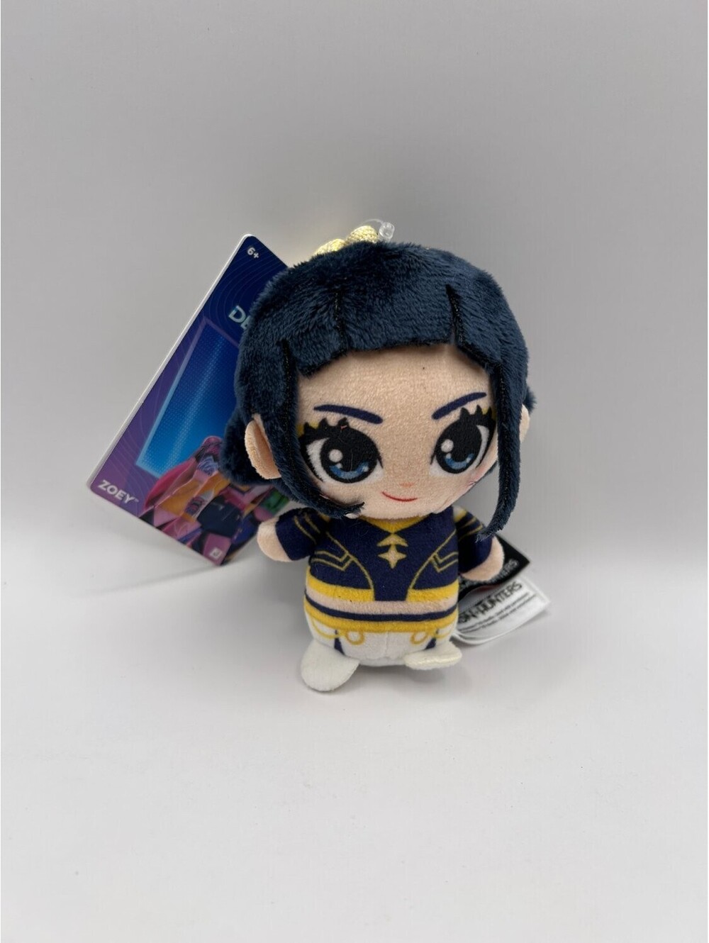 Jazwares Netflix K-Pop Demon Hunters Zoey Clip On Plush Keychain NWT Multicolor